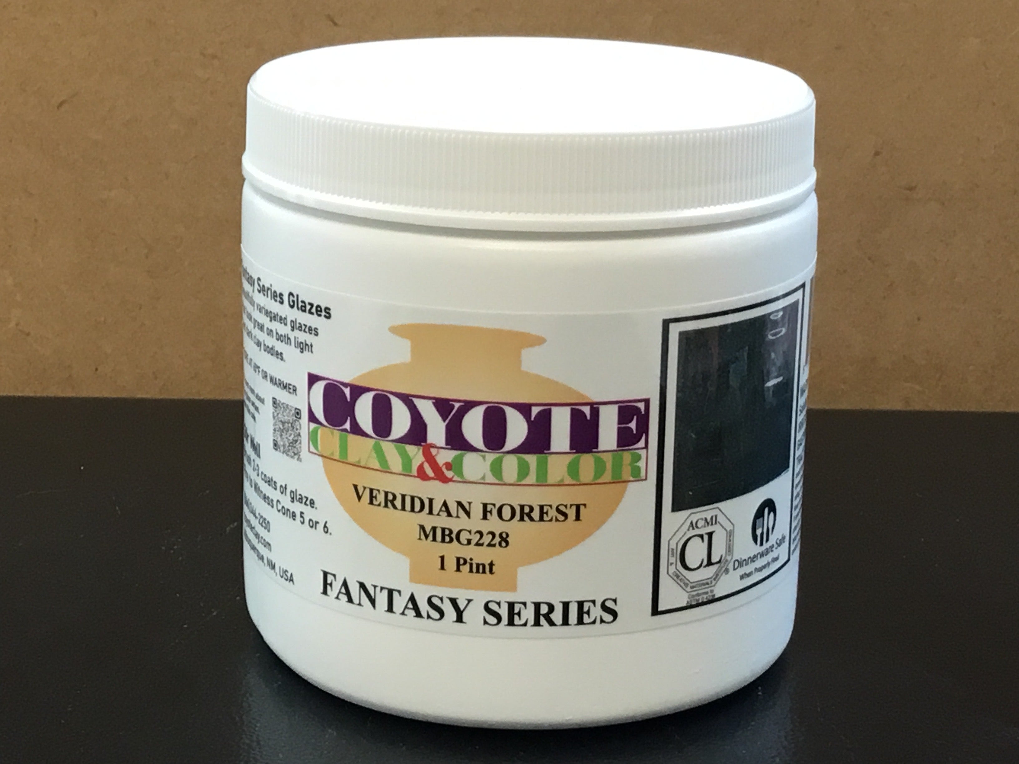 Coyote Veridian Forest Pint MBG228 Fantasy