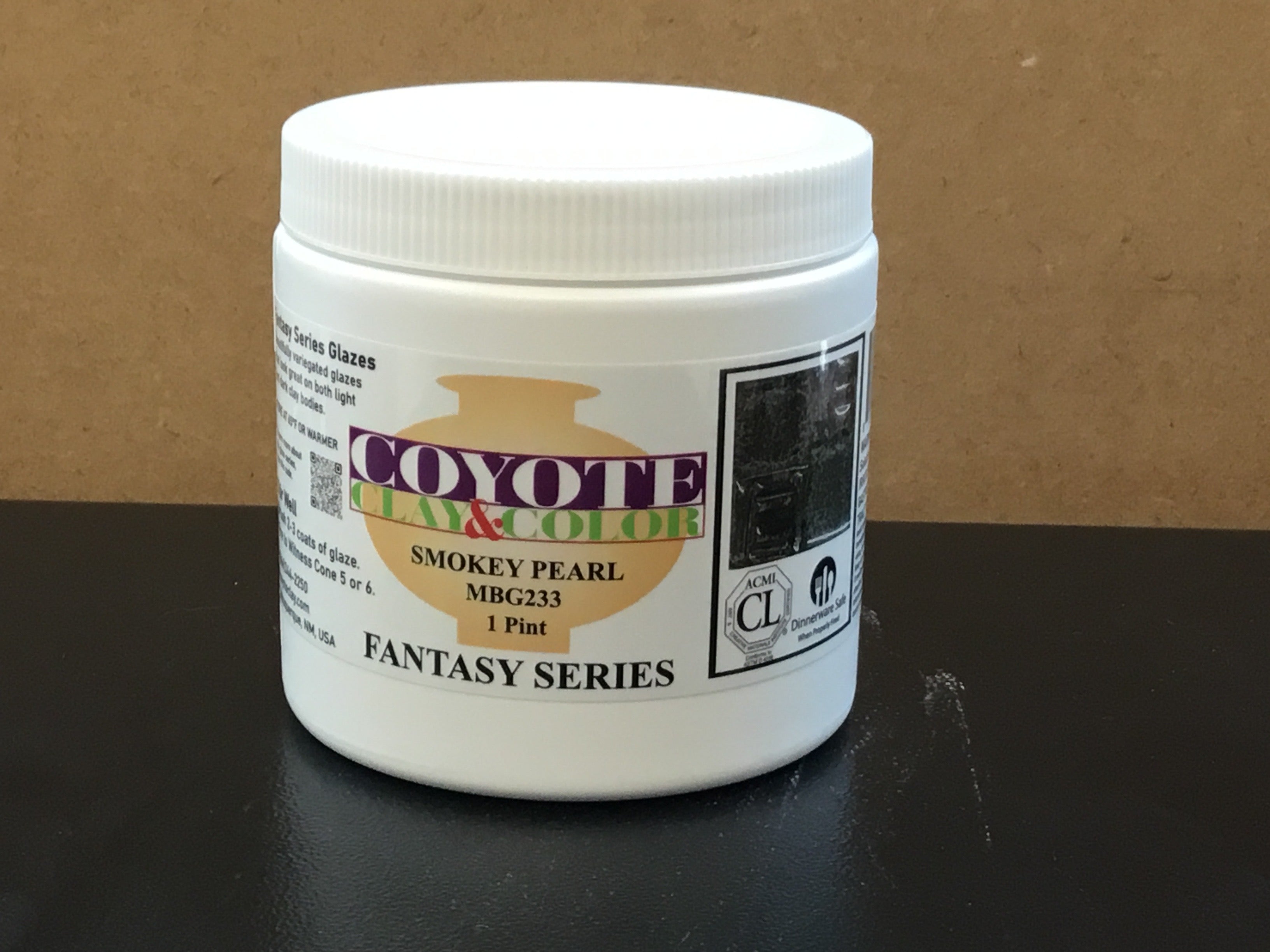 Coyote Smokey Pearl Pint MBG233 Fantasy