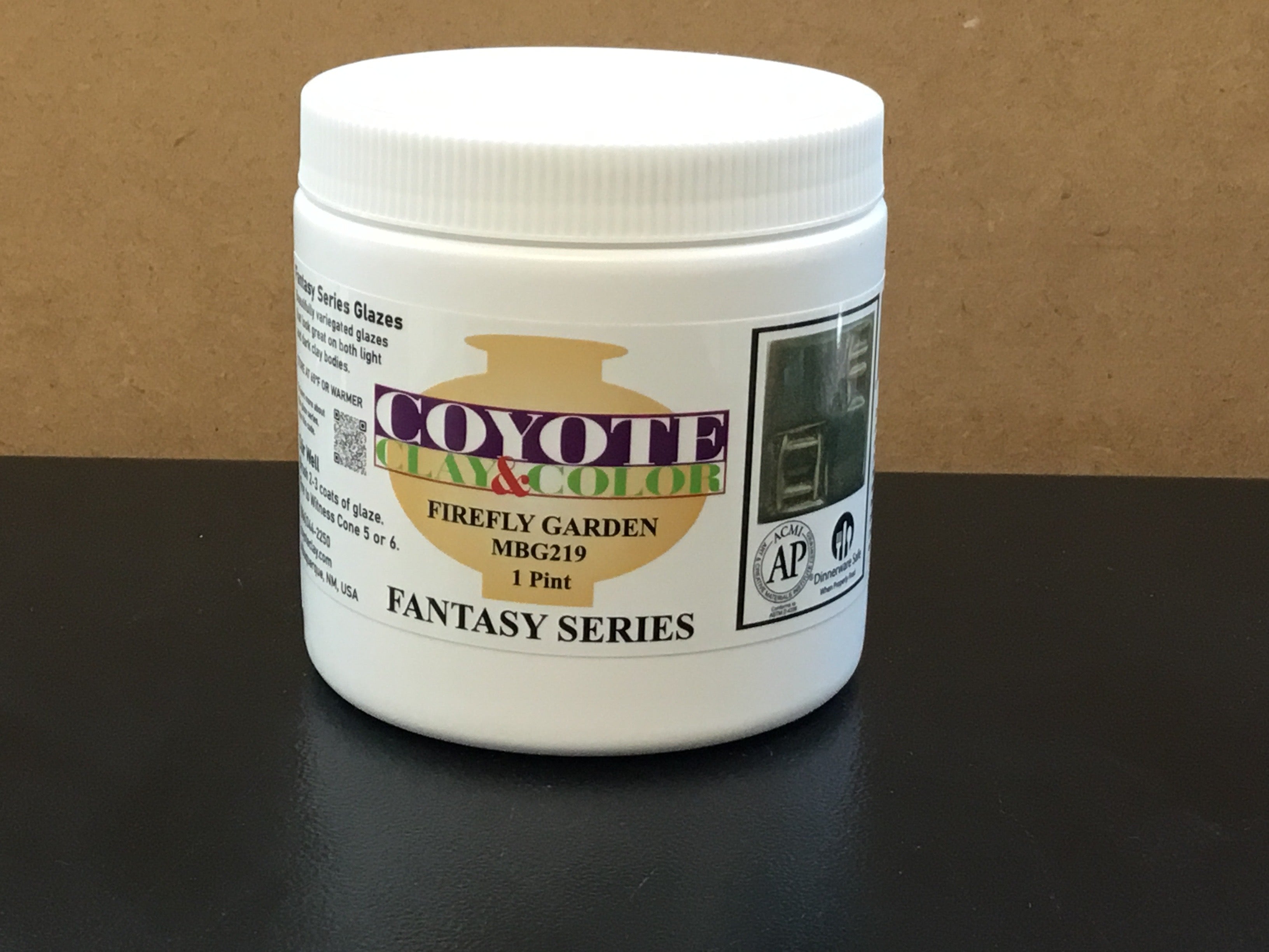 Coyote Firefly Garden Pint MBG219 Fantasy