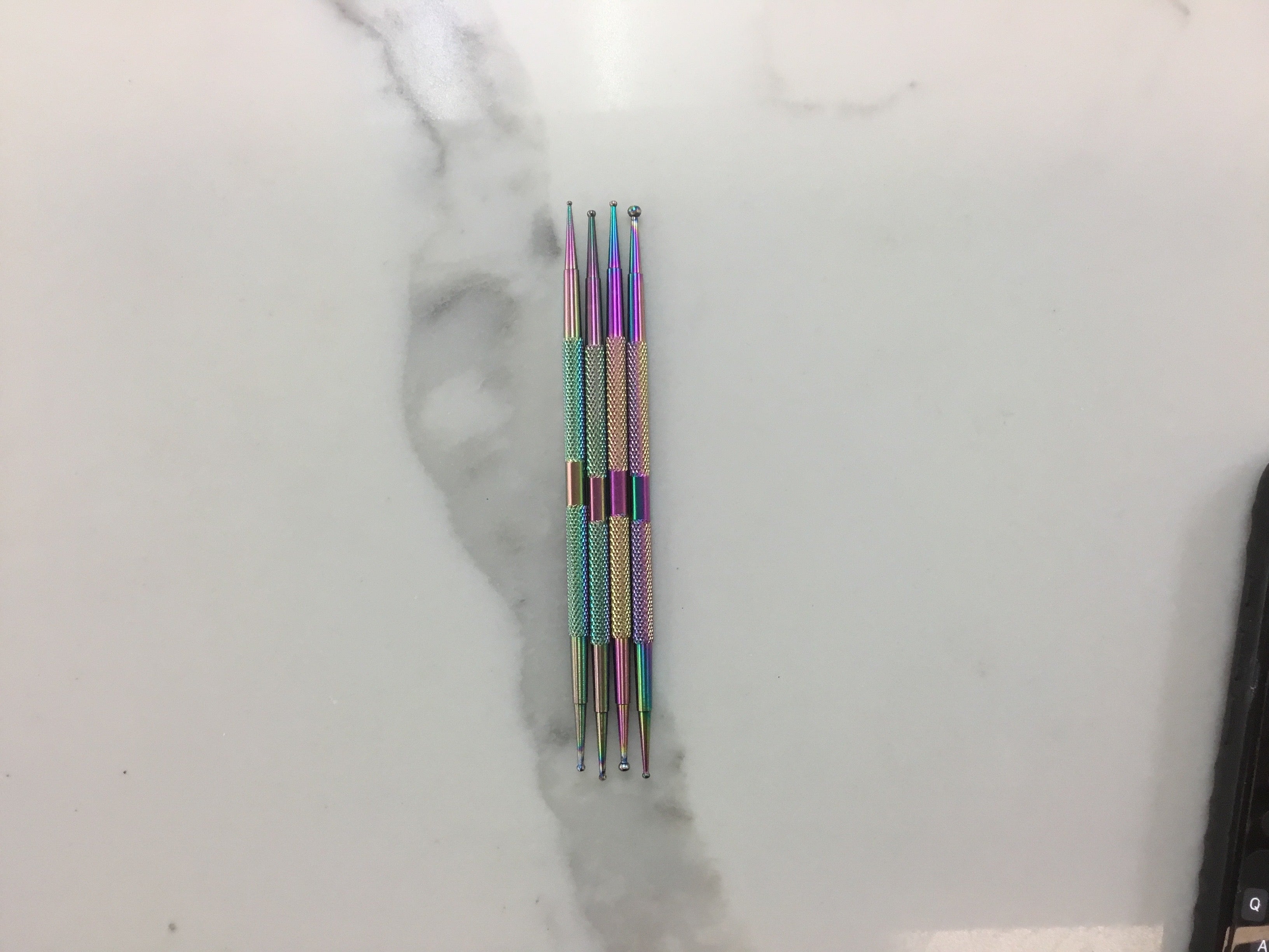 Rainbow 4 piece ball point stylus set with mini case