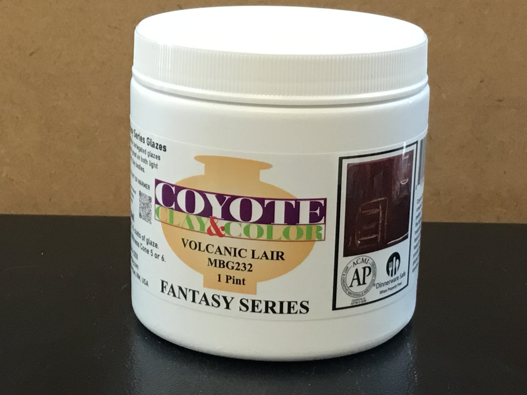 Coyote Volcanic Lair Pint MBG232 Fantasy